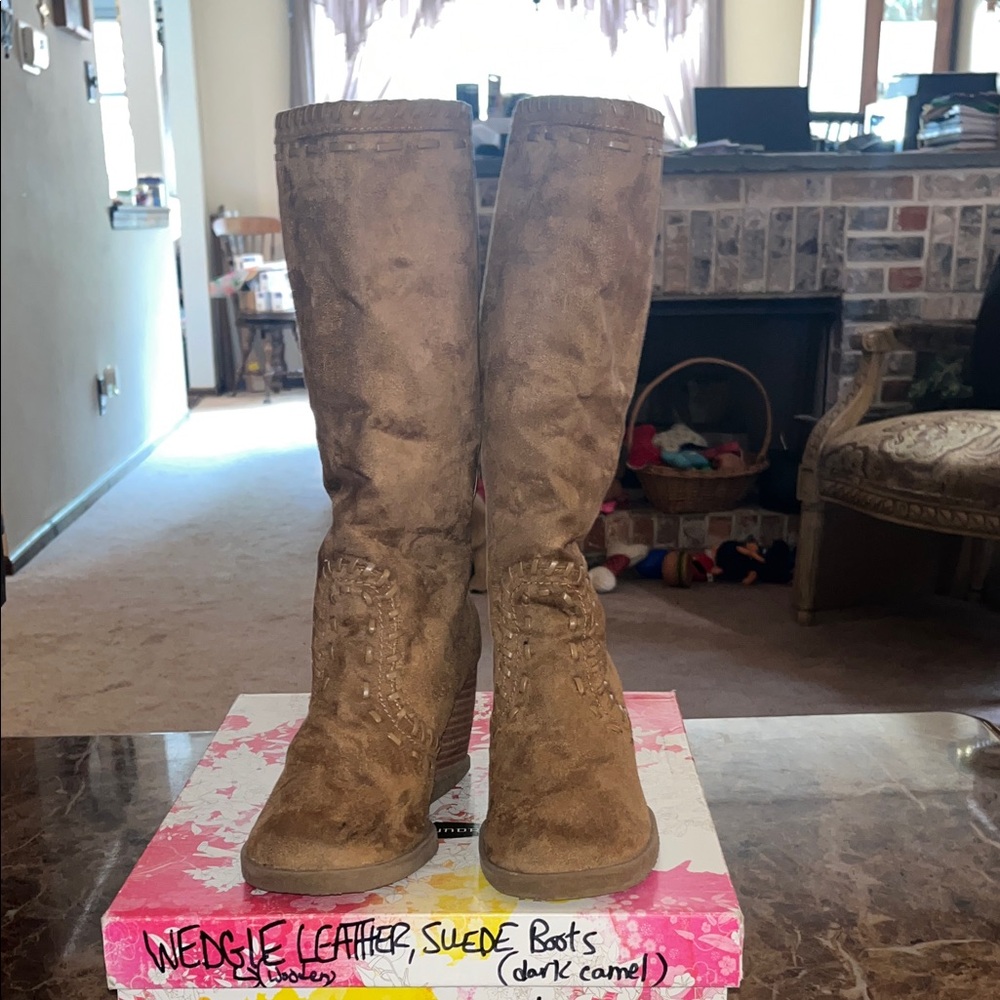 Paris Blues Suede Leather Wedge Boots - Dark Camel